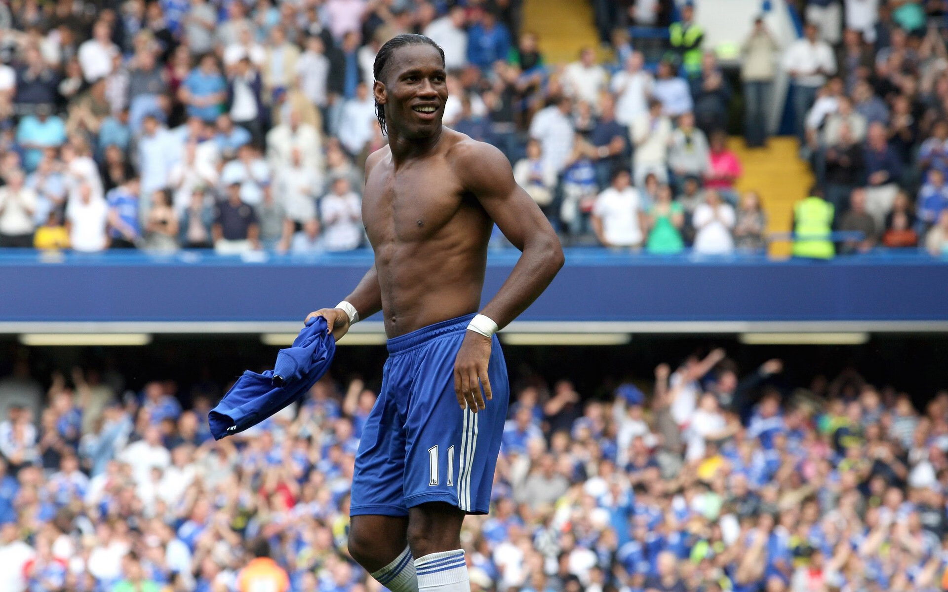 巴萨控球率高达70%,逐步削弱对手信心,巴萨传控足球